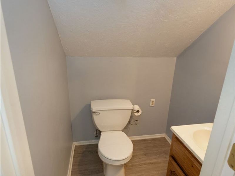 16374 Main Market Road, West Farmington, OH 44080 Photo 26
