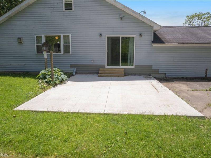16374 Main Market Road, West Farmington, OH 44080 Photo 8