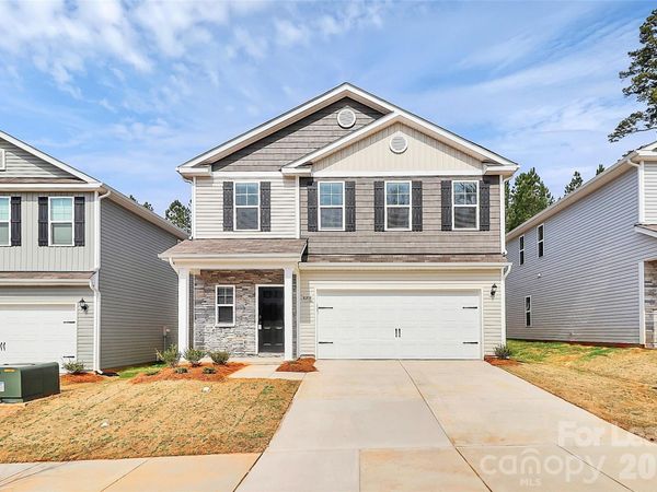 8208 Stonemere Lane, Charlotte, NC 28215