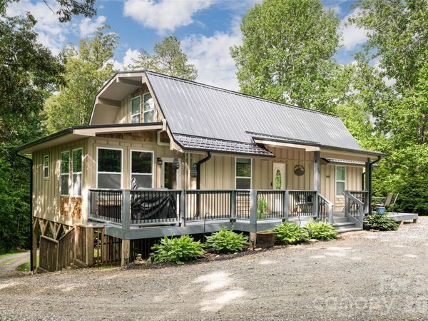 34 Wintercrest Drive , Candler, NC 28715
