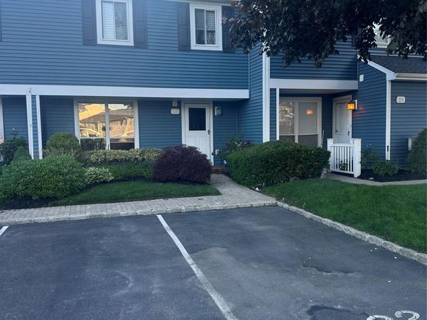 100 Baker Court , Unit 22, Island Park, NY 11558