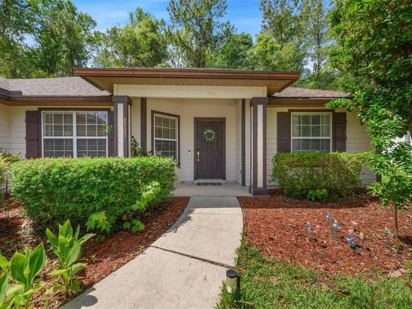 8725 NW 9TH PLACE , GAINESVILLE, FL 32606