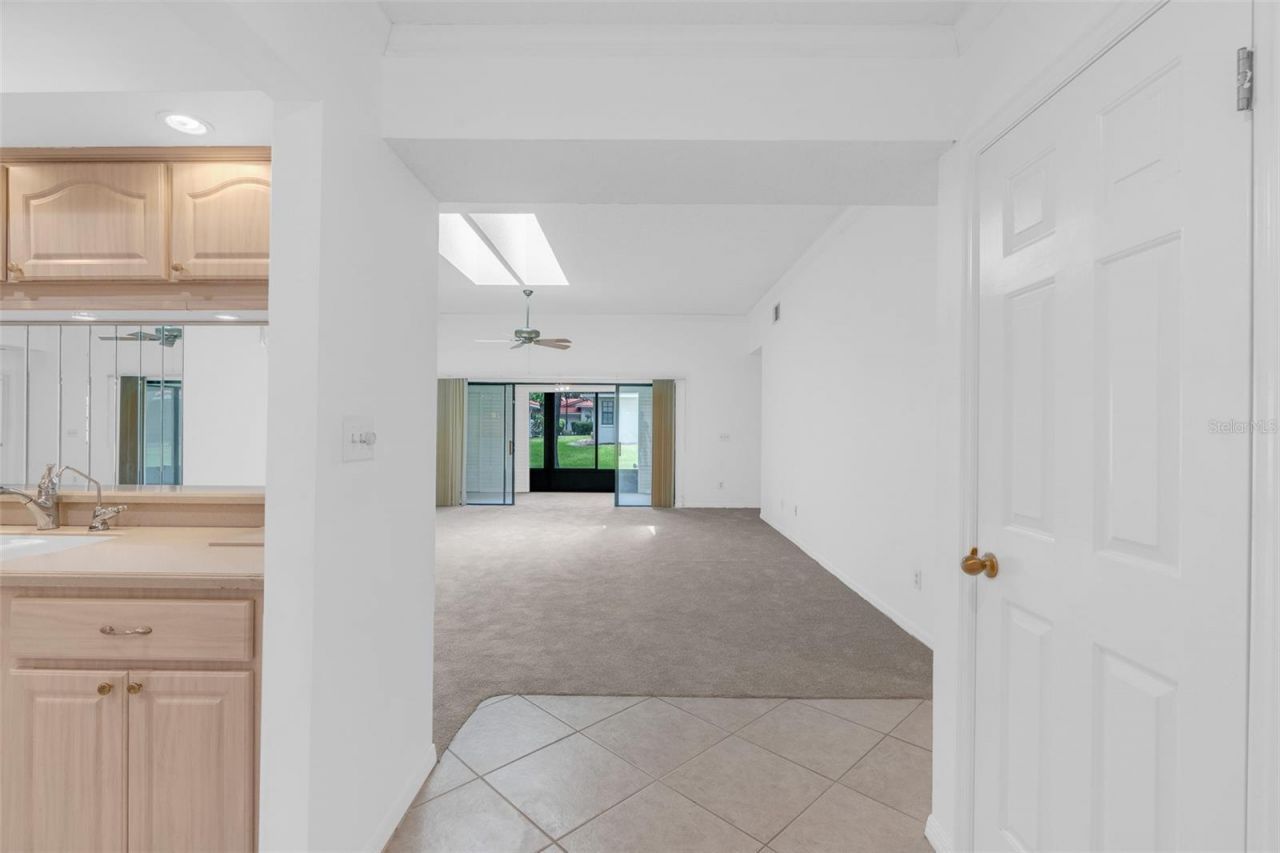 8237 Breeze Cove Lane, Orlando, FL 32819 Photo