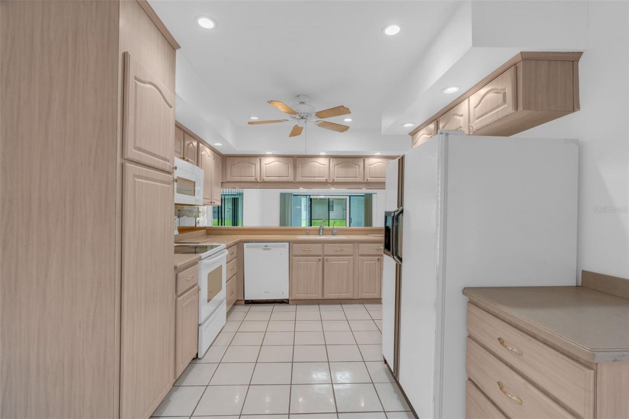8237 Breeze Cove Lane, Orlando, FL 32819 Photo