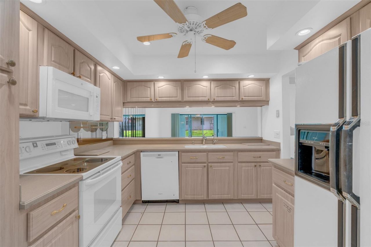 8237 Breeze Cove Lane, Orlando, FL 32819 Photo