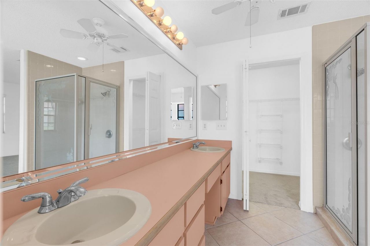 8237 Breeze Cove Lane, Orlando, FL 32819 Photo