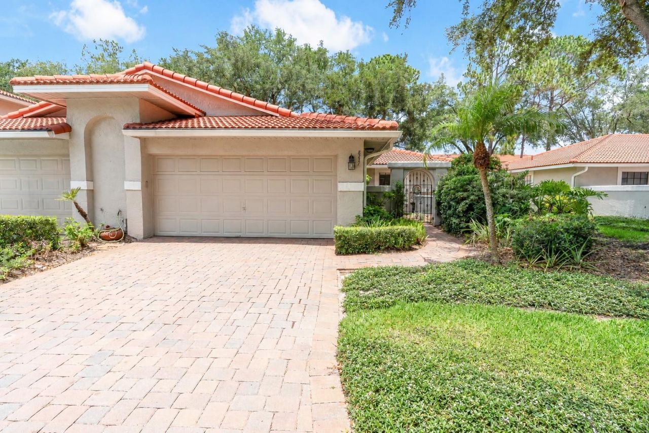 8237 Breeze Cove Lane, Orlando, FL 32819 Photo