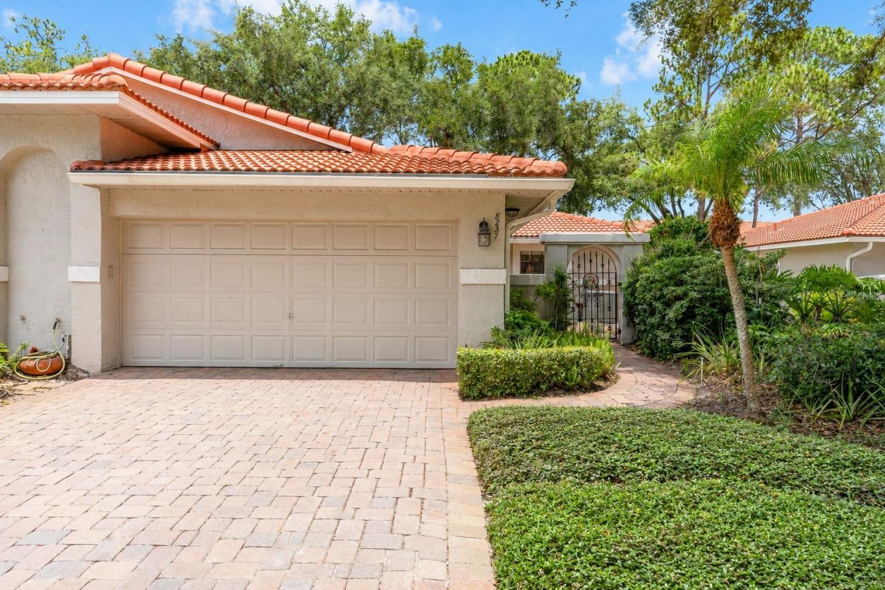 8237 Breeze Cove Lane, Orlando, FL 32819 Photo