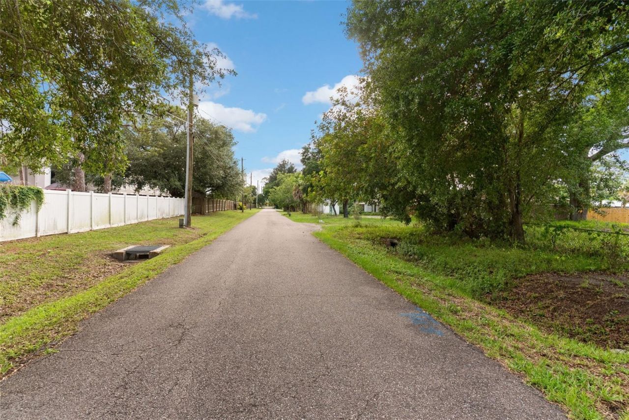 3233 Laurel Avenue , Clearwater, FL 33762 Photo