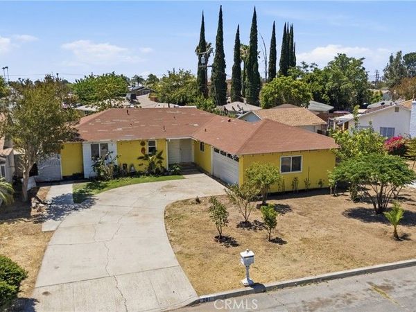 201 W Rosewood , Rialto, CA 92376