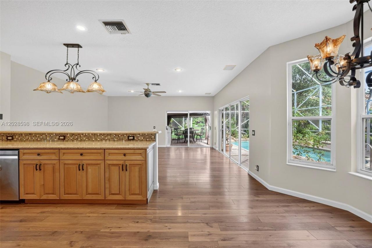 8226 NW 41st St , Coral Springs, FL 33065 Photo