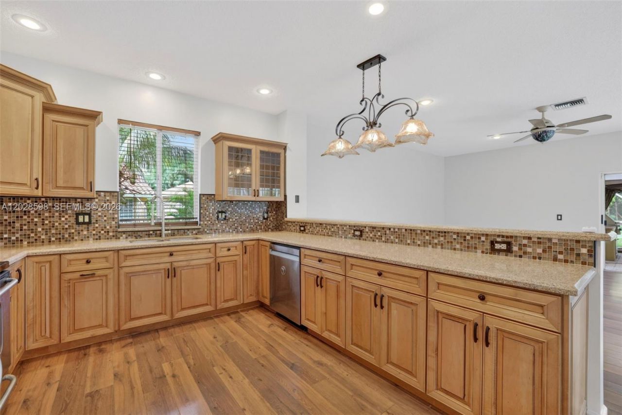 8226 NW 41st St , Coral Springs, FL 33065 Photo
