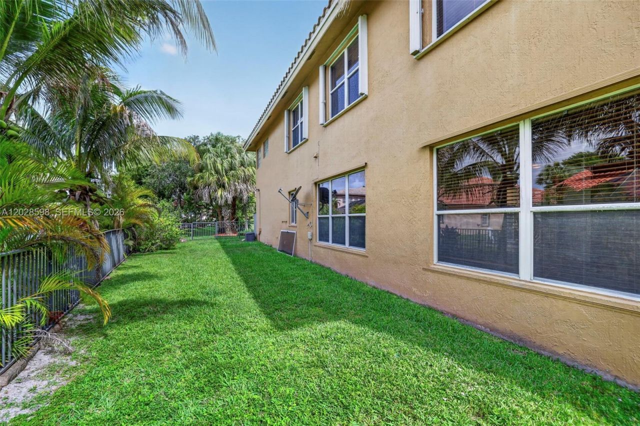 8226 NW 41st St , Coral Springs, FL 33065 Photo
