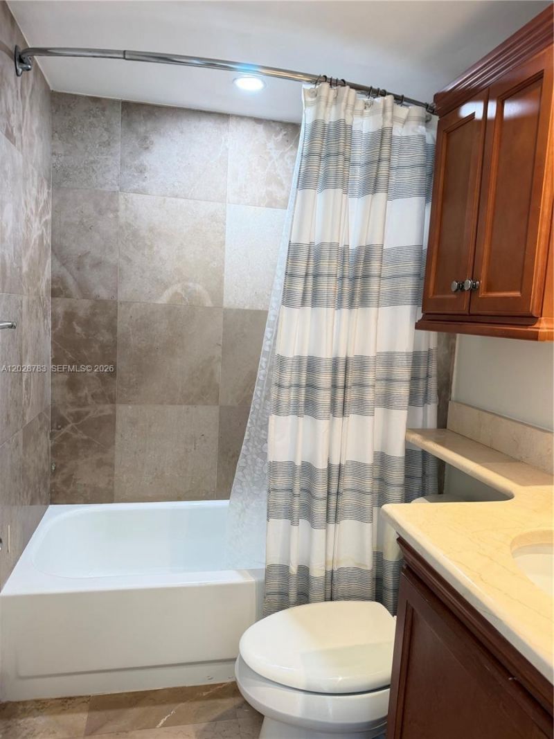 770 Claughton Island Dr , Unit 704, Miami, FL 33131 Photo