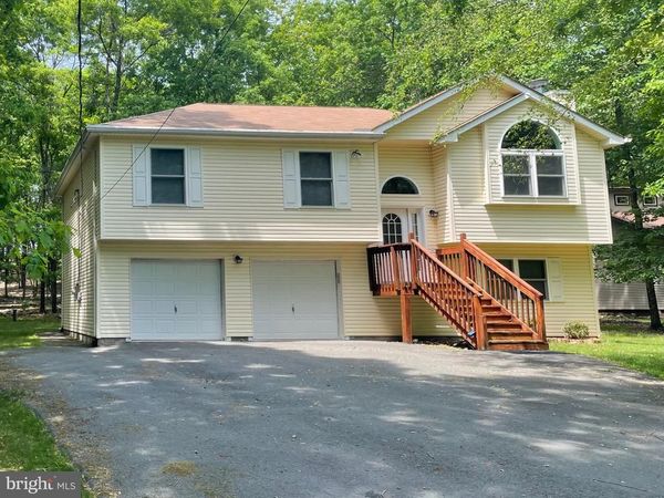 9 SYCAMORE CIRCLE, ALBRIGHTSVILLE, PA 18210
