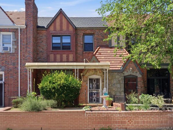 13054 226th Street , Laurelton, NY 11413