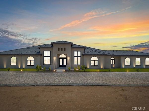 20721 Standing Rock , Apple Valley, CA 92307
