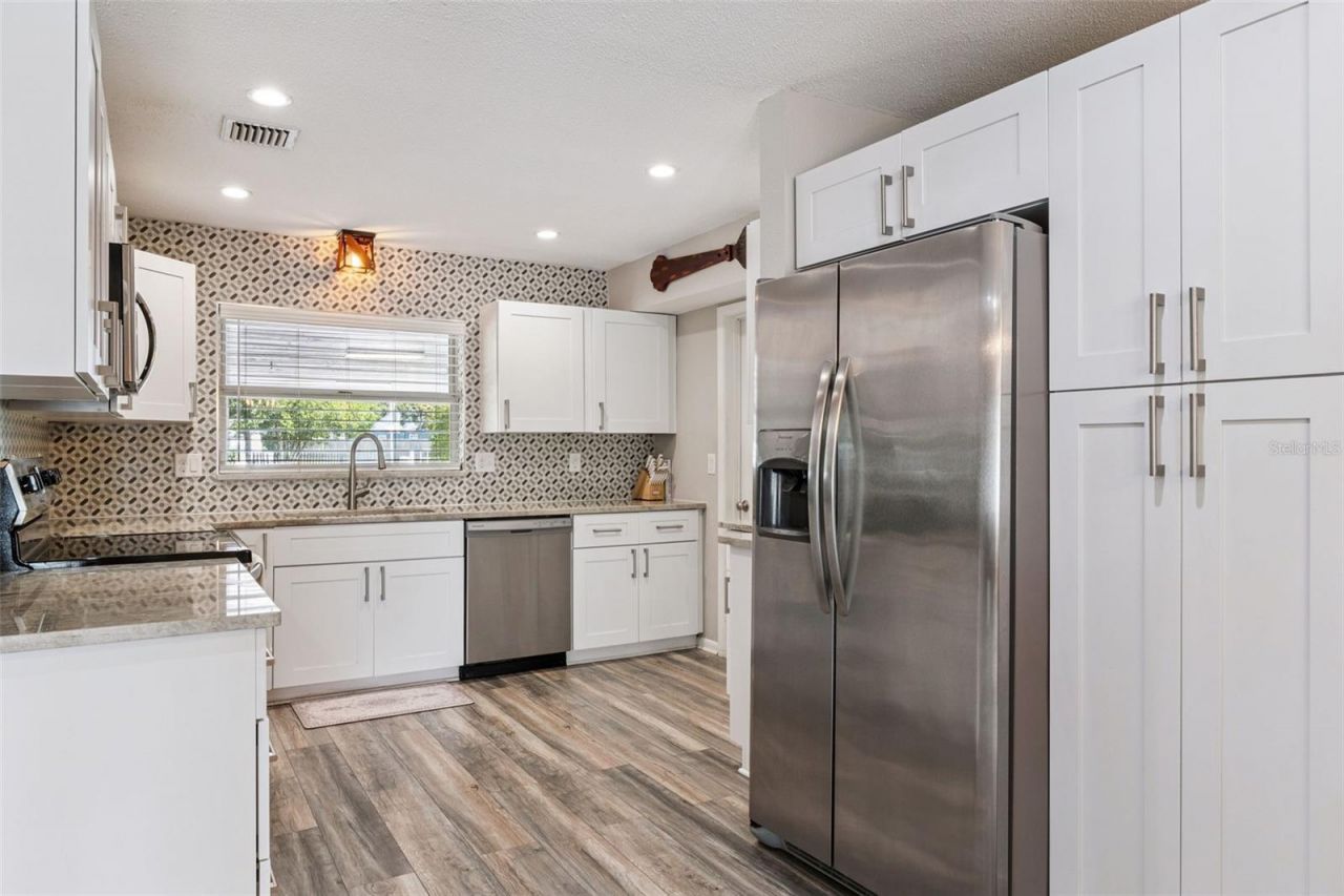 2609 S Crystal Lake Drive, Orlando, FL 32806 Photo