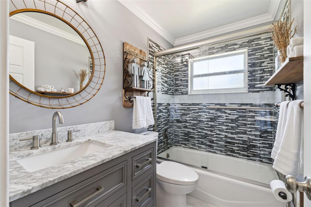 2609 S Crystal Lake Drive, Orlando, FL 32806 Photo