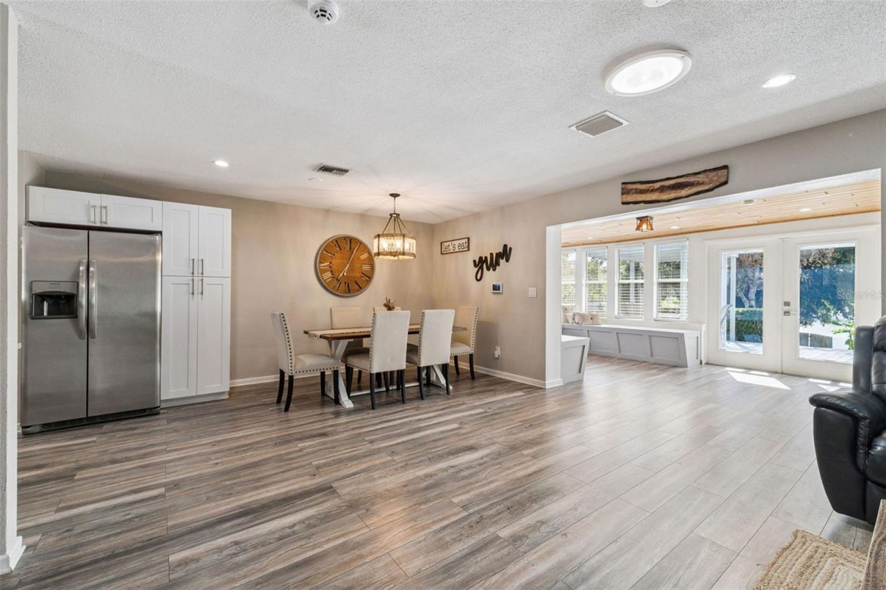 2609 S Crystal Lake Drive, Orlando, FL 32806 Photo