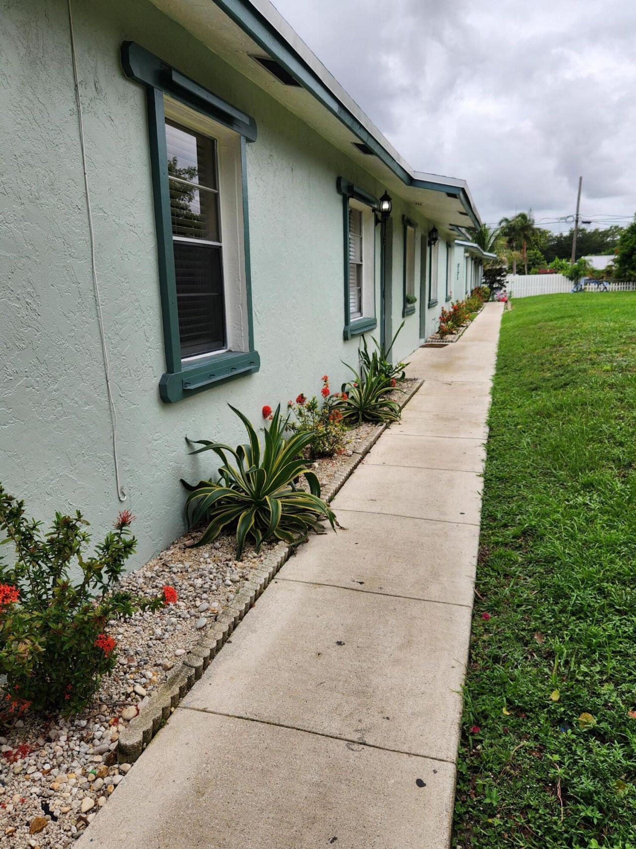 2167 Laura Lane, Unit A, West Palm Beach, FL 33415 Photo