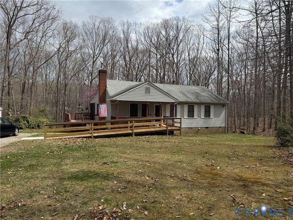 1996 Old Apple Grove Road , Mineral, VA 23117