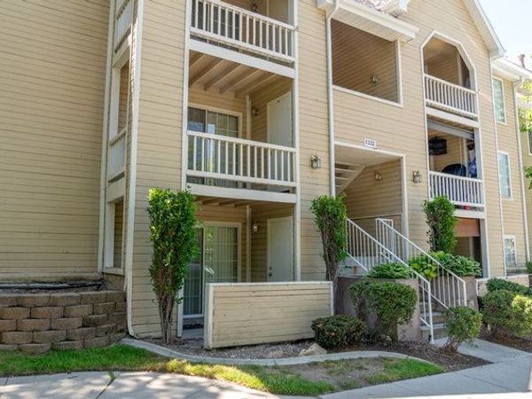 1222 E WATERSIDE CV, Unit 10, Cottonwood Heights, UT 84047