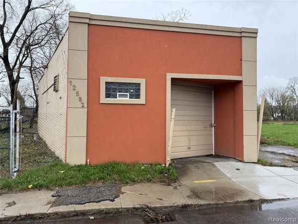 12582 E McNichols Road , Detroit, MI 48205