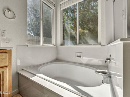 2410 Lincoln Meadows Drive, Reno, NV 89521 Photo