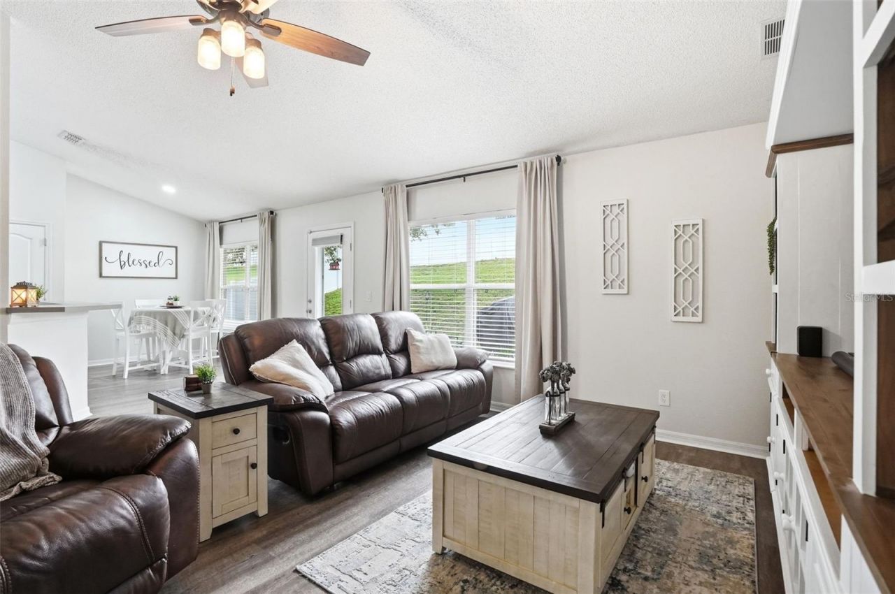 1917 Southern Oak Loop , Minneola, FL 34715 Photo
