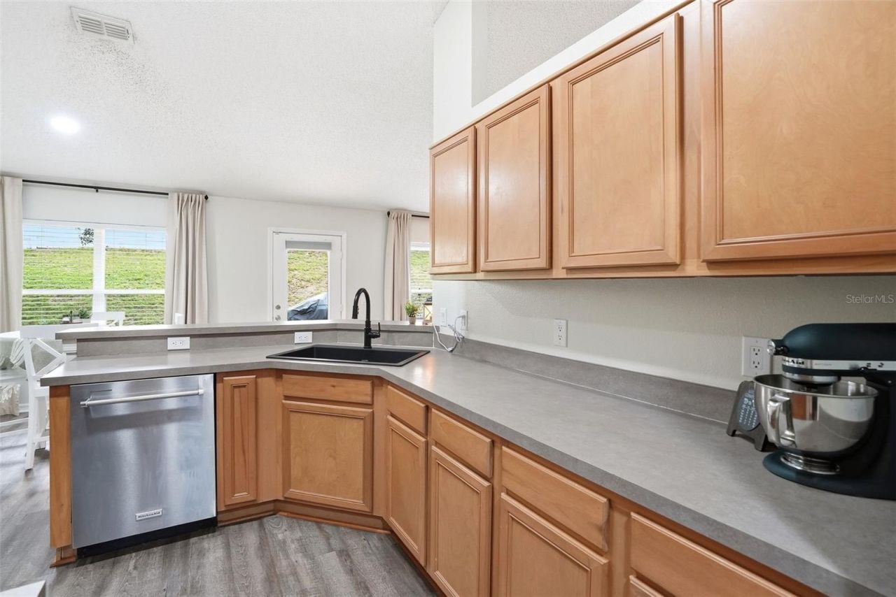 1917 Southern Oak Loop , Minneola, FL 34715 Photo