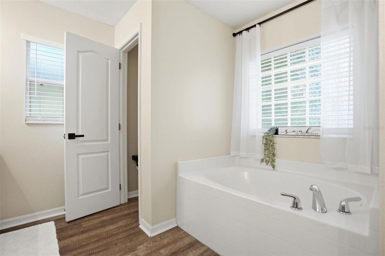1917 Southern Oak Loop , Minneola, FL 34715 Photo