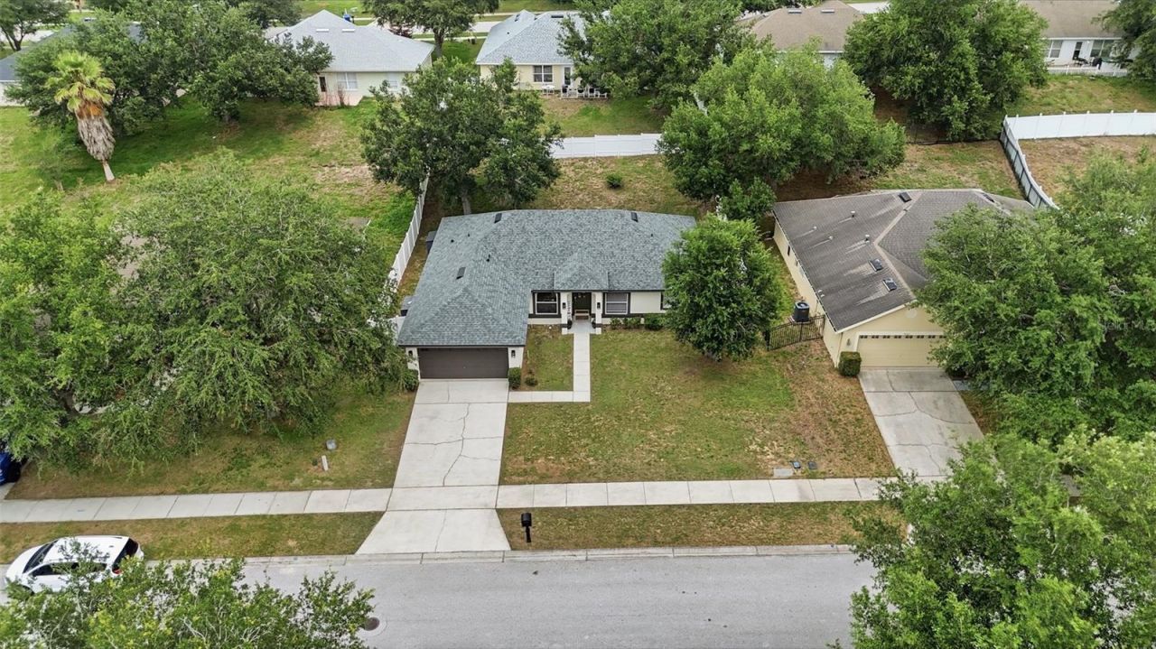 1917 Southern Oak Loop , Minneola, FL 34715 Photo