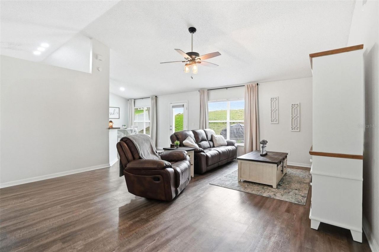 1917 Southern Oak Loop , Minneola, FL 34715 Photo
