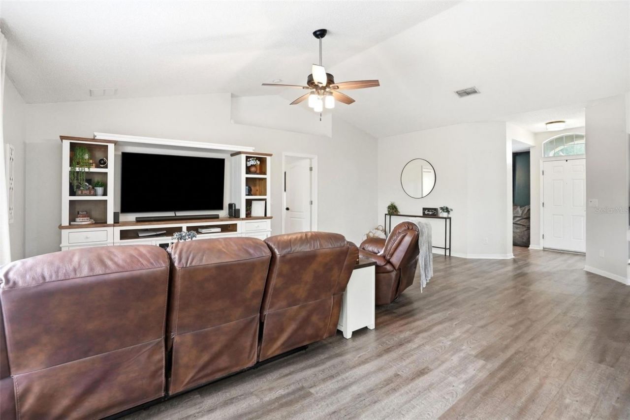 1917 Southern Oak Loop , Minneola, FL 34715 Photo