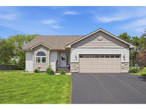 729 Hidden Lane, New Richmond, WI 54017