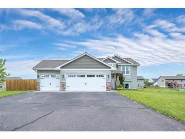 388 Dakota Avenue, Roberts, WI 54023