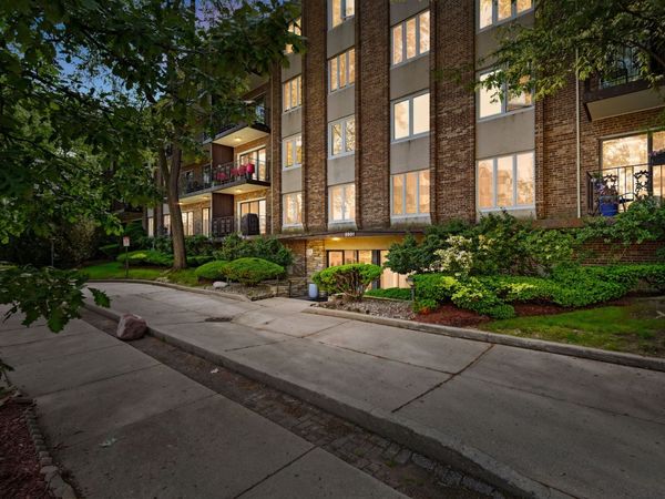 5501 Lincoln Avenue , Unit 404, Morton Grove, IL 60053