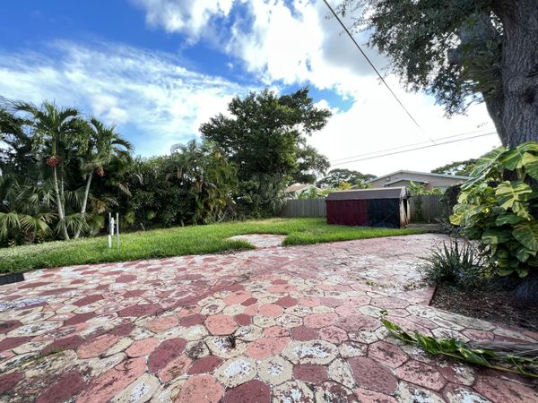 2448 SW 42nd Terrace, Fort Lauderdale, FL 33317
