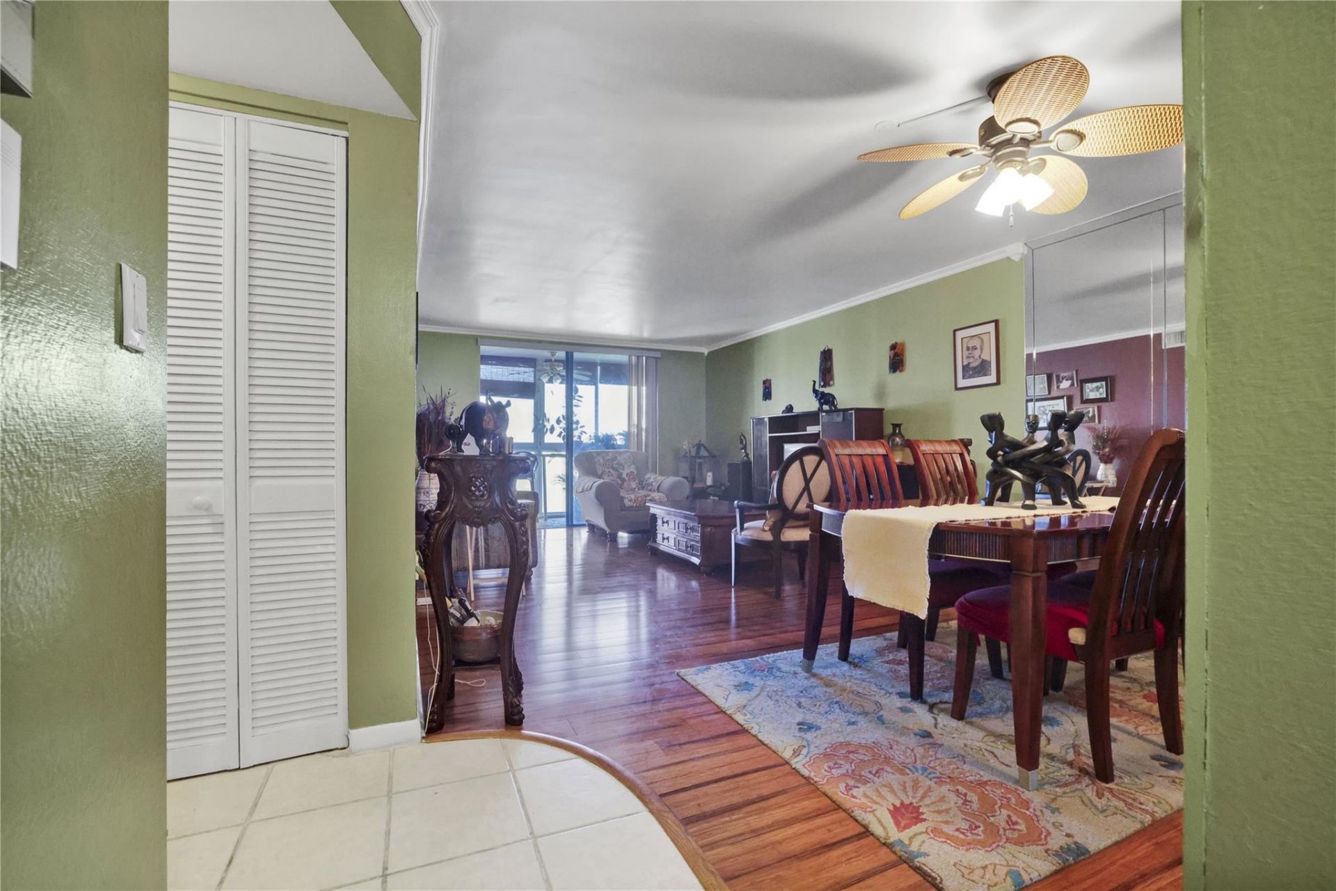 2800 Somerset Drive, Unit 418j, Lauderdale Lakes, FL 33311 Photo