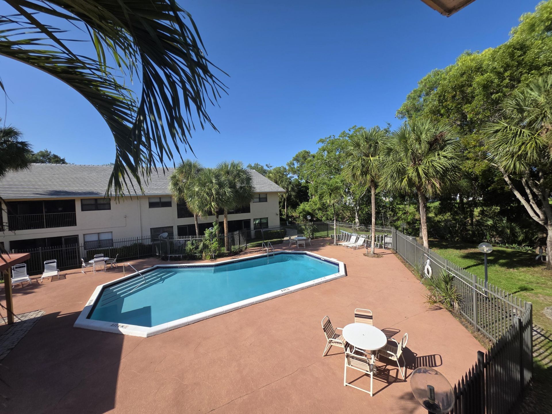 2977 Riverside Drive, Unit 202, Coral Springs, FL 33065 Photo