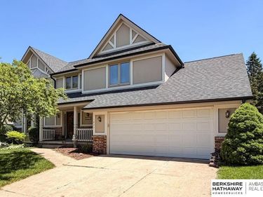 1227 N 161st Circle, Omaha, NE 68118