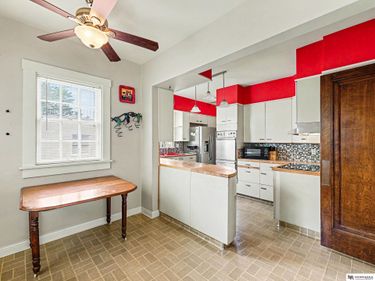 2422 Lane Street, Falls City, NE 68355