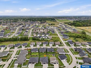 8731 S 82 Street, Lincoln, NE 68516