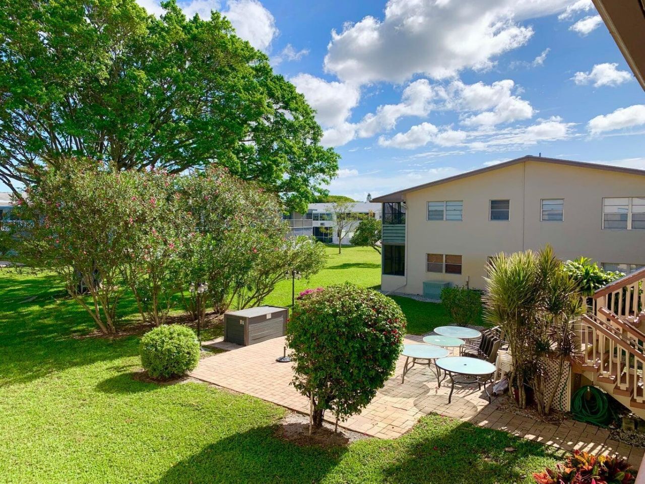 123 Canterbury E, West Palm Beach, FL 33417 Photo