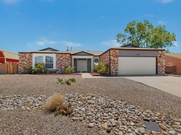 2512 Cabezon Drive NE, Rio Rancho, NM 87144