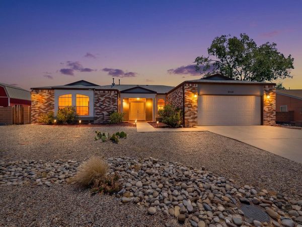 2512 Cabezon Drive NE, Rio Rancho, NM 87144