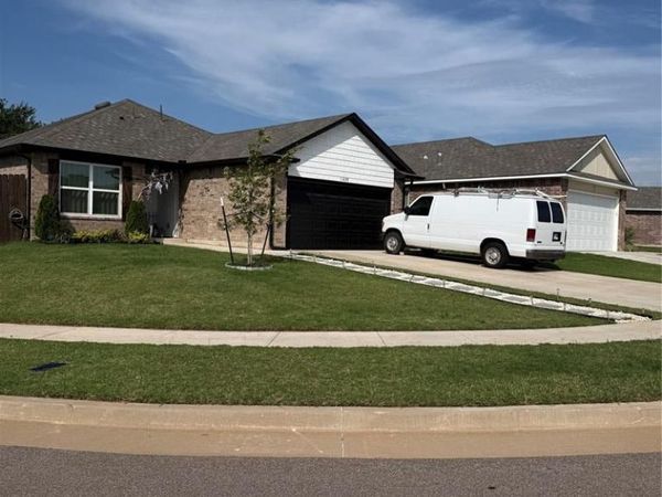 11428 SW 12th Street, Yukon, OK 73099