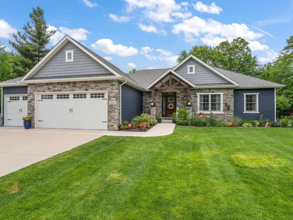 10186 Rustic Drive, DeMotte, IN 46310