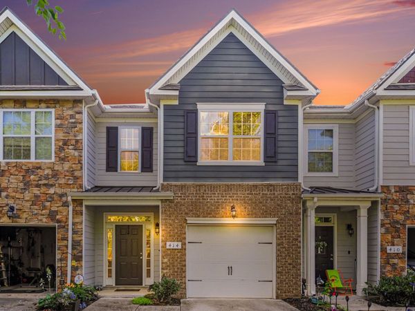 414 Manor Row , Pleasant View, TN 37146